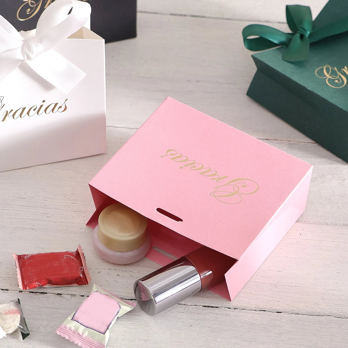 Elegant 5-Piece Gift Box Set With“Gracias” Design and Ribbon - Perfect for Storing Snacks, Candies and Small Gifts - Perfect Fo